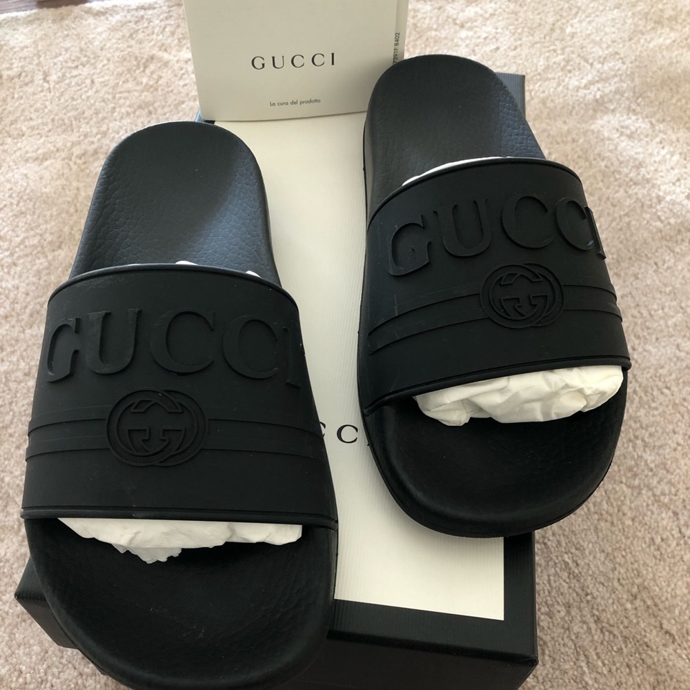 Gucci Pursuit Logo Pool Slides